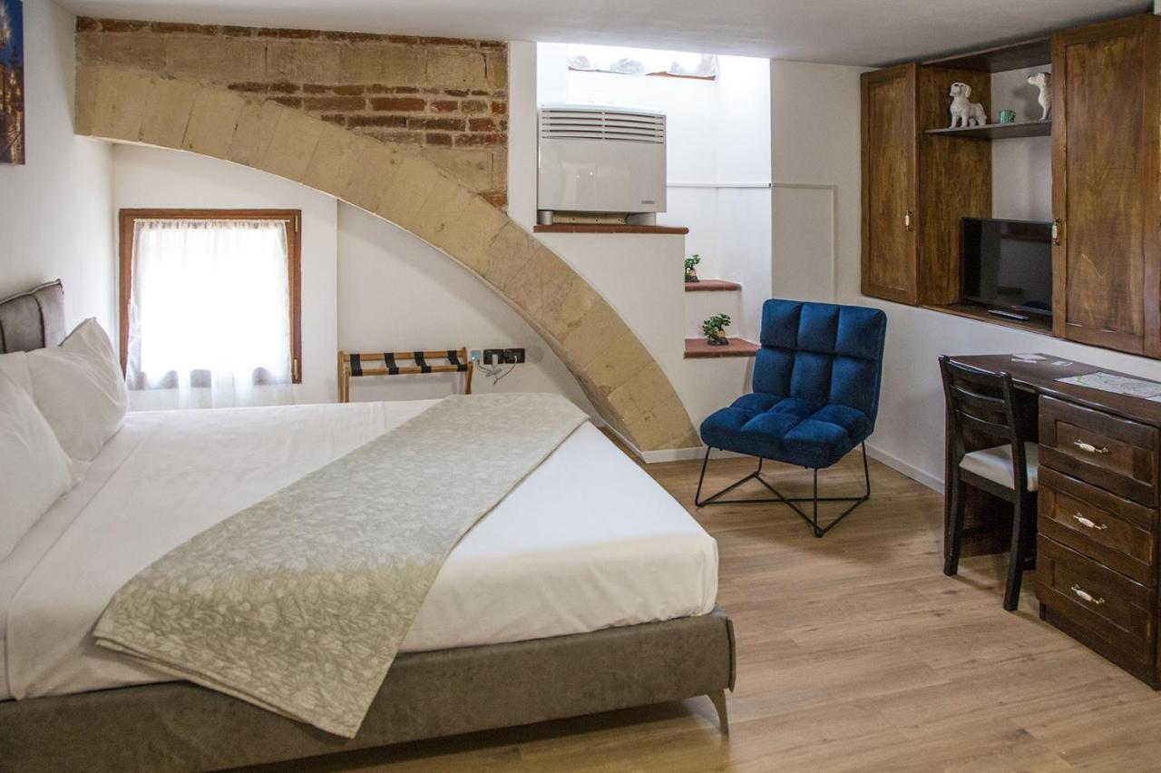 Aurelia Luxury - Piazza Delle Erbe Guest house *