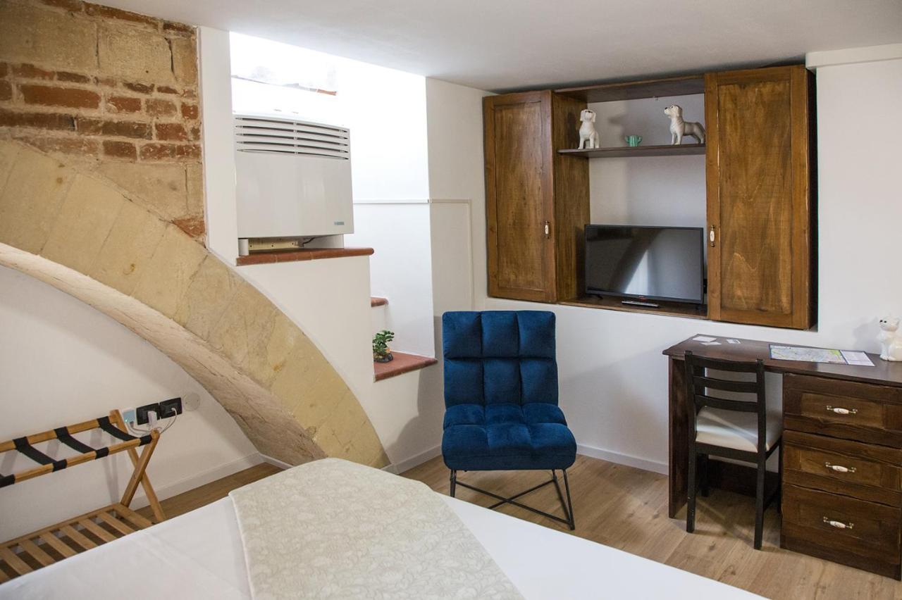 Aurelia Luxury - Piazza Delle Erbe Gasthof