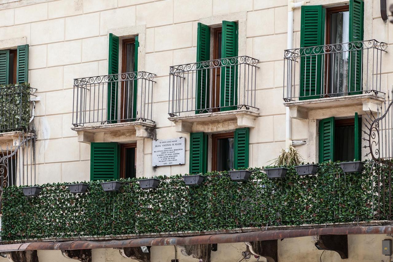 Guest house Aurelia Luxury - Piazza Delle Erbe *