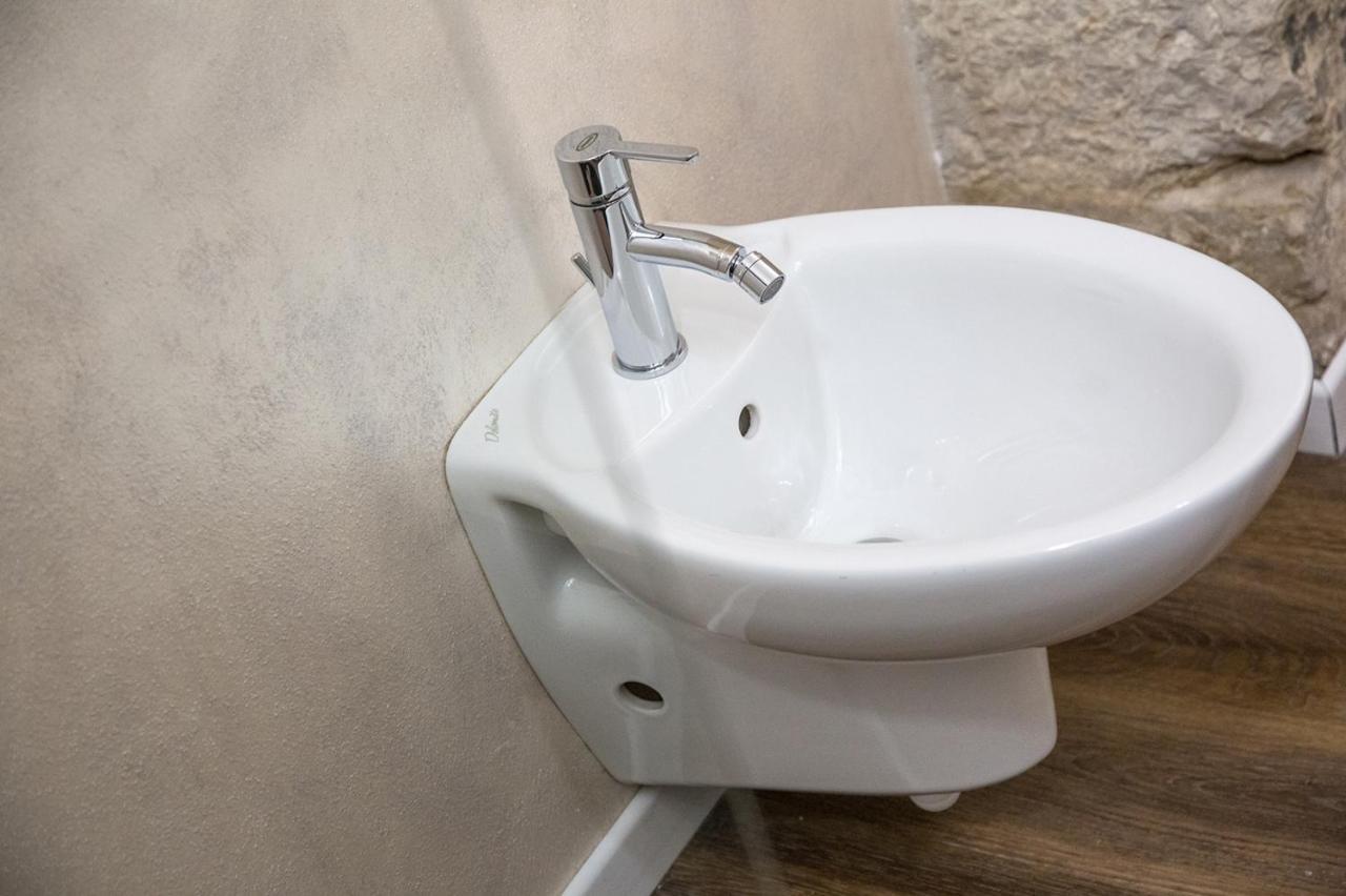 Aurelia Luxury - Piazza Delle Erbe Maison d'hôtes