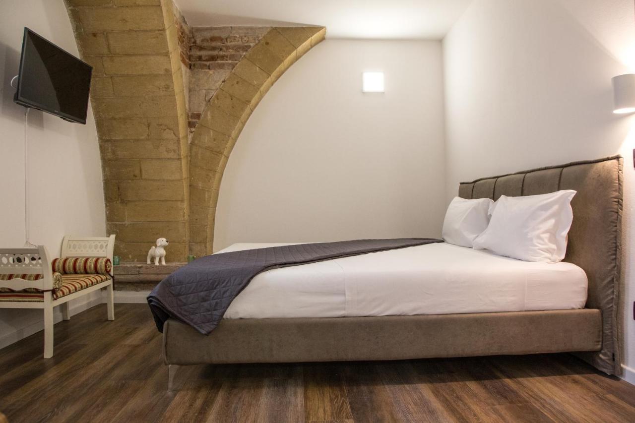 Aurelia Luxury - Piazza Delle Erbe Maison d'hôtes *